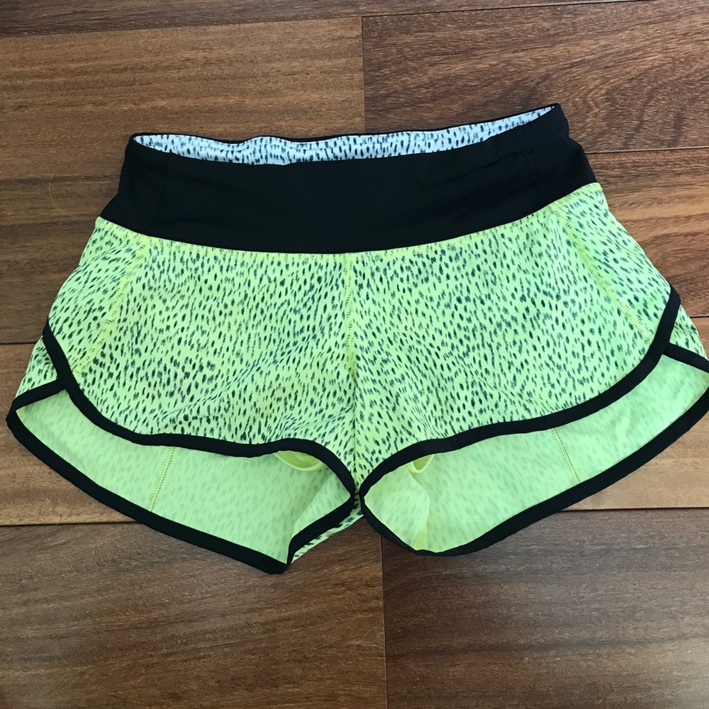 EUC Lululemon size 2 speedy short