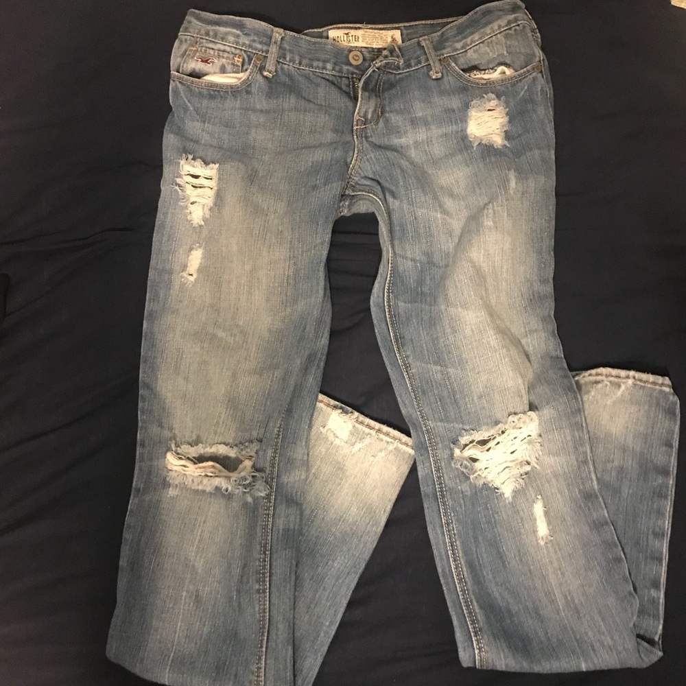 Ripped Hollister Jeans Size 5