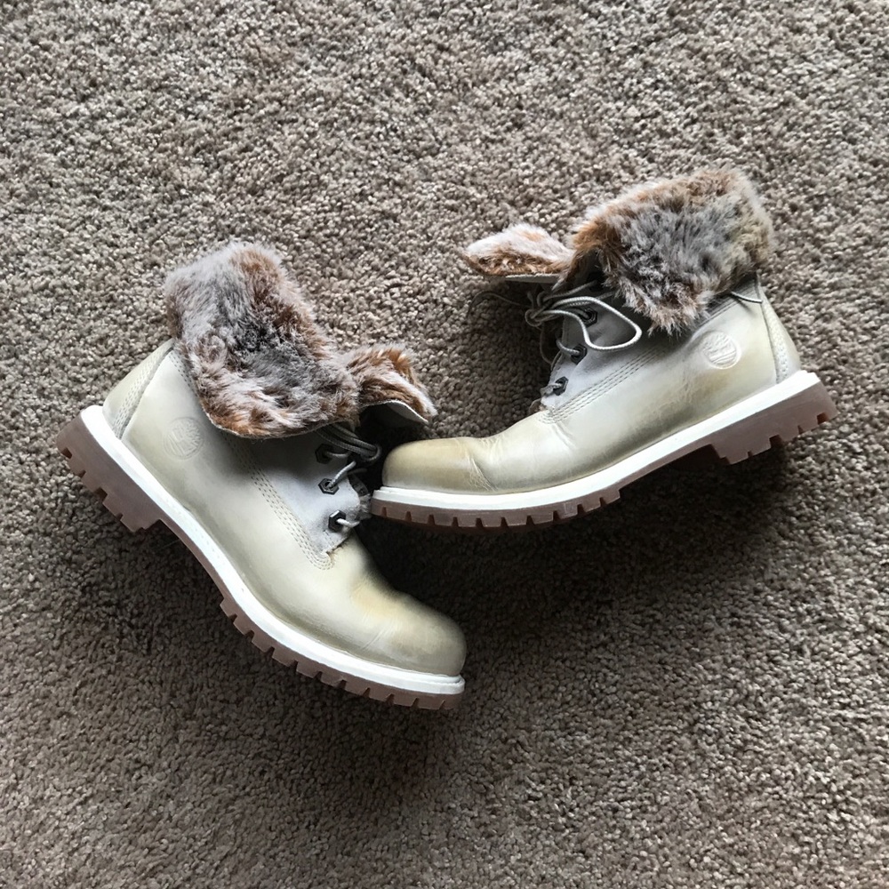 Timberland faux fur boots: like new!