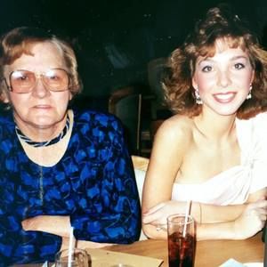 Meet your Posher, Crystal