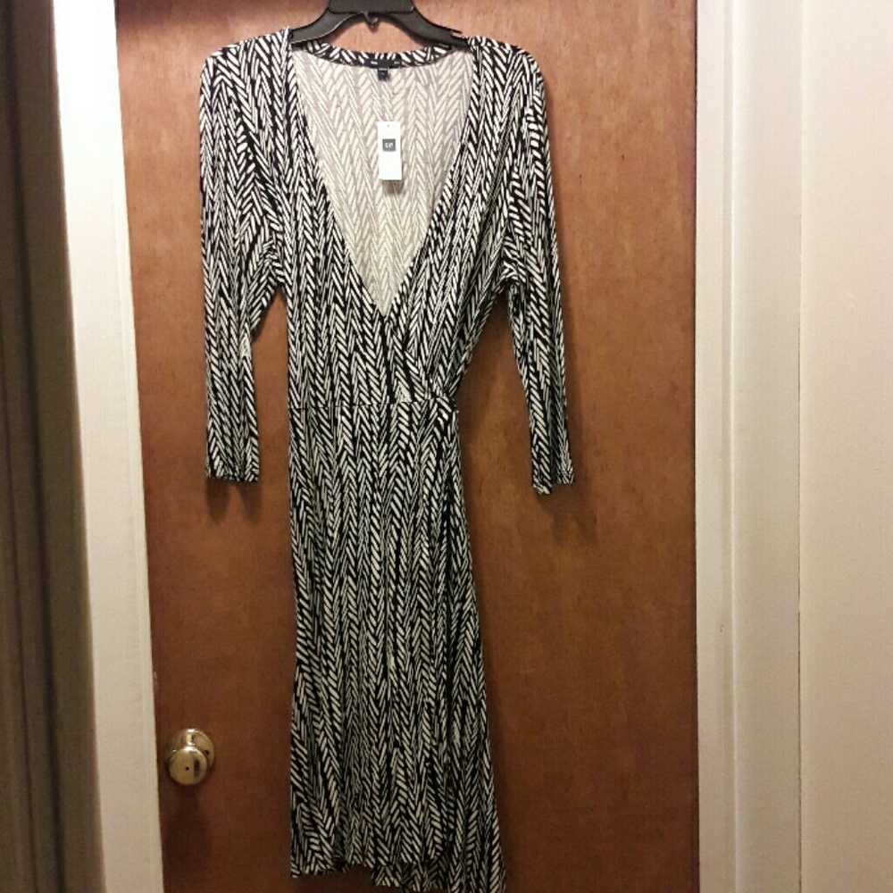 Adorable Gap Wrap Dress!