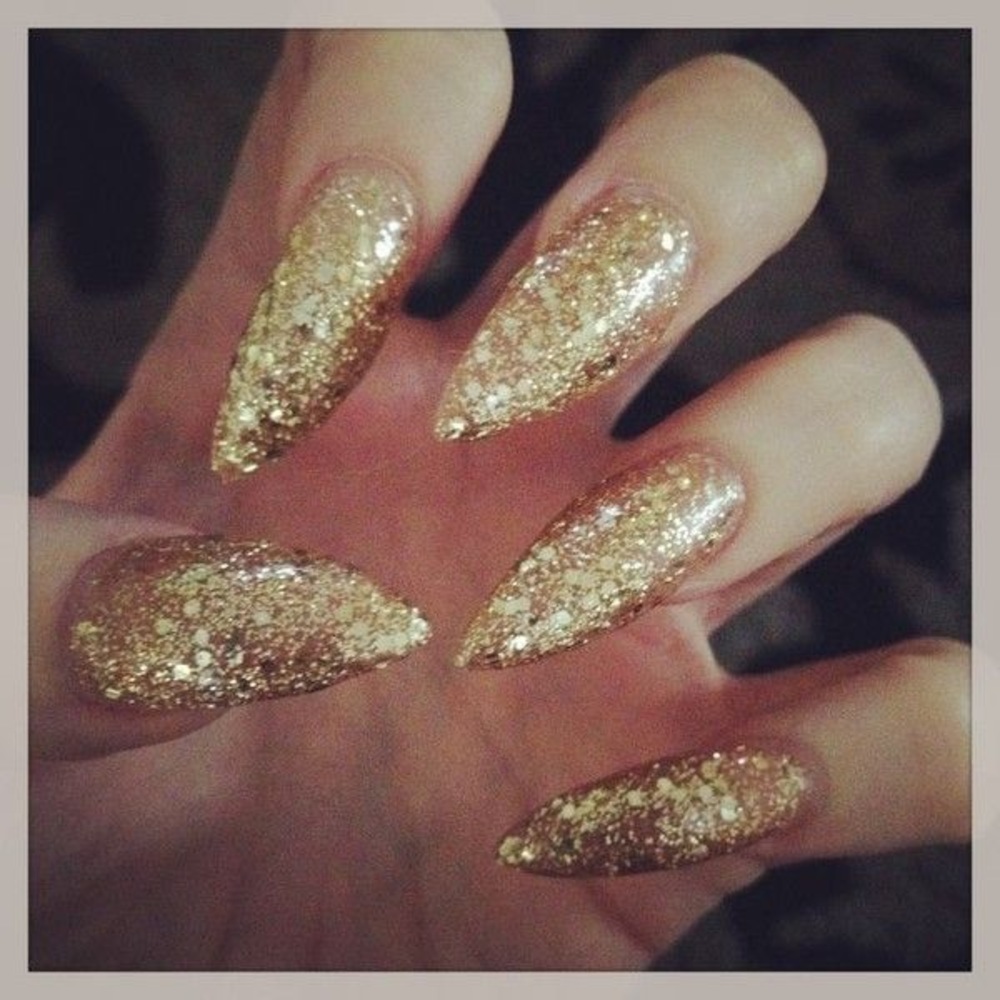 UV Gel Gold Glitter Nails