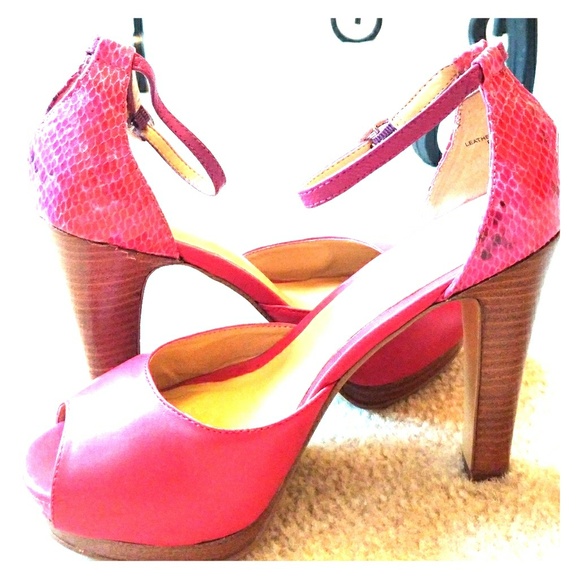 Nine West Dressed Platform Heels - Picture 1 of 7