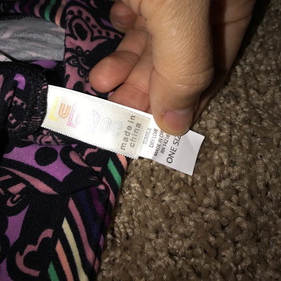 SOLD 💜Lularoe Leggings - Picture 3 of 4