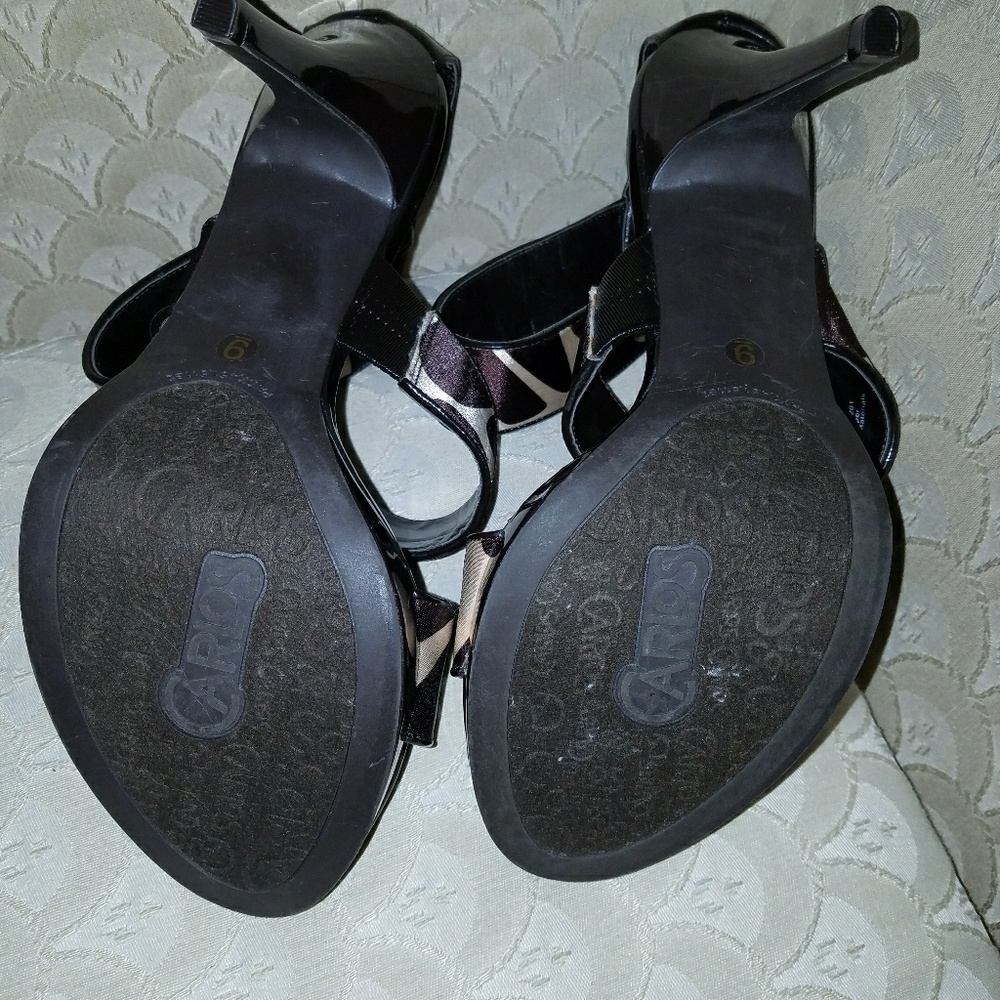 Giraffe print zip up ankle heels - Picture 4 of 4