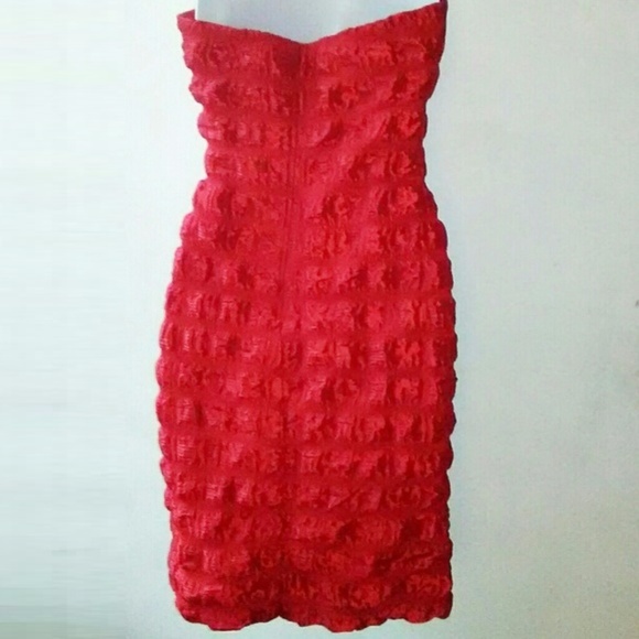 Romeo and Juliet Red Strapless Dress - Picture 4 of 6