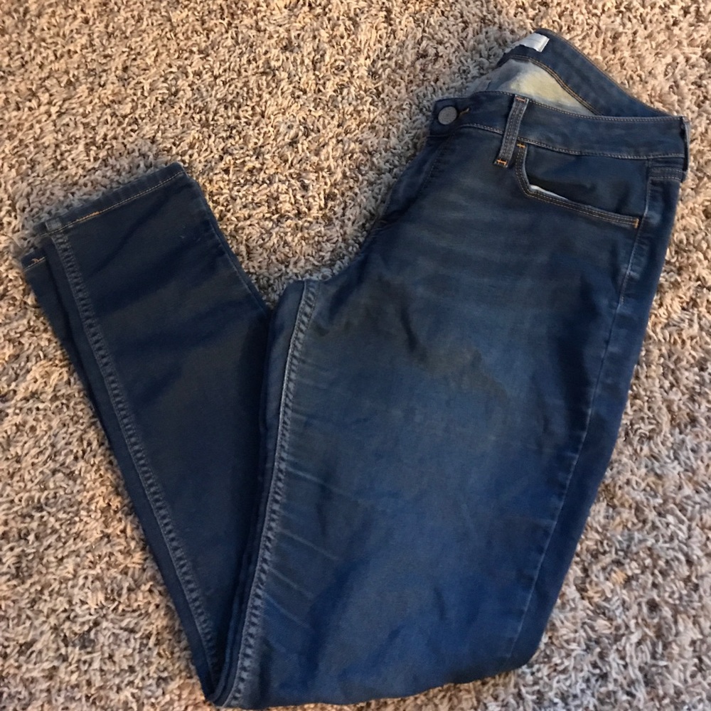 Women’s Levi’s 710 skinny’s