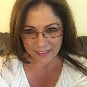 Meet your Posher, Sharon