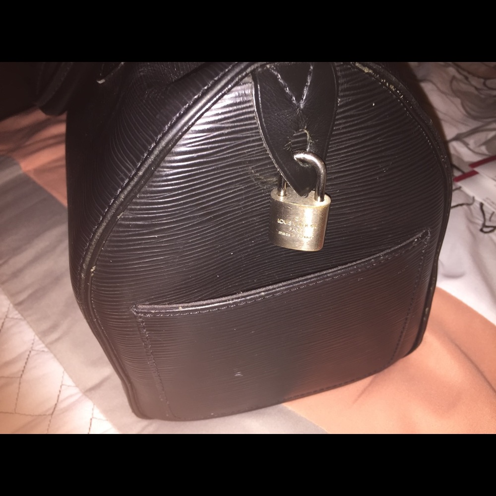 Louis Vuitton OBO SOLD!!!!! - Picture 2 of 3