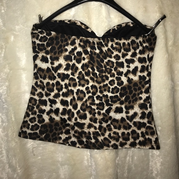 Sexy Beautiful Leopard print no sleeves or strap - Picture 2 of 2