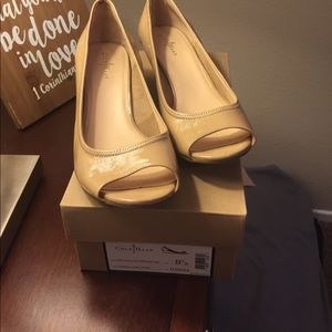 Cole Haan Air Wedge in sandstone
