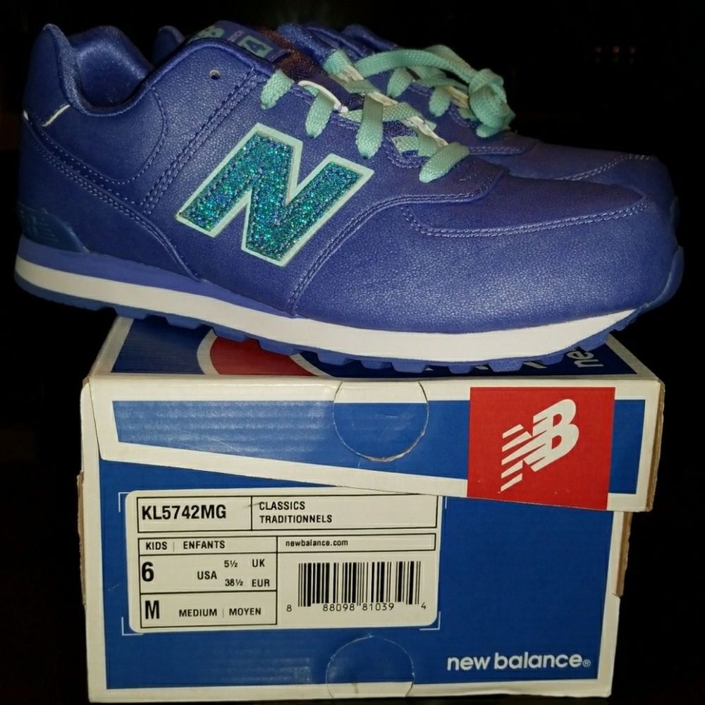 BRAND NEW, New Balance