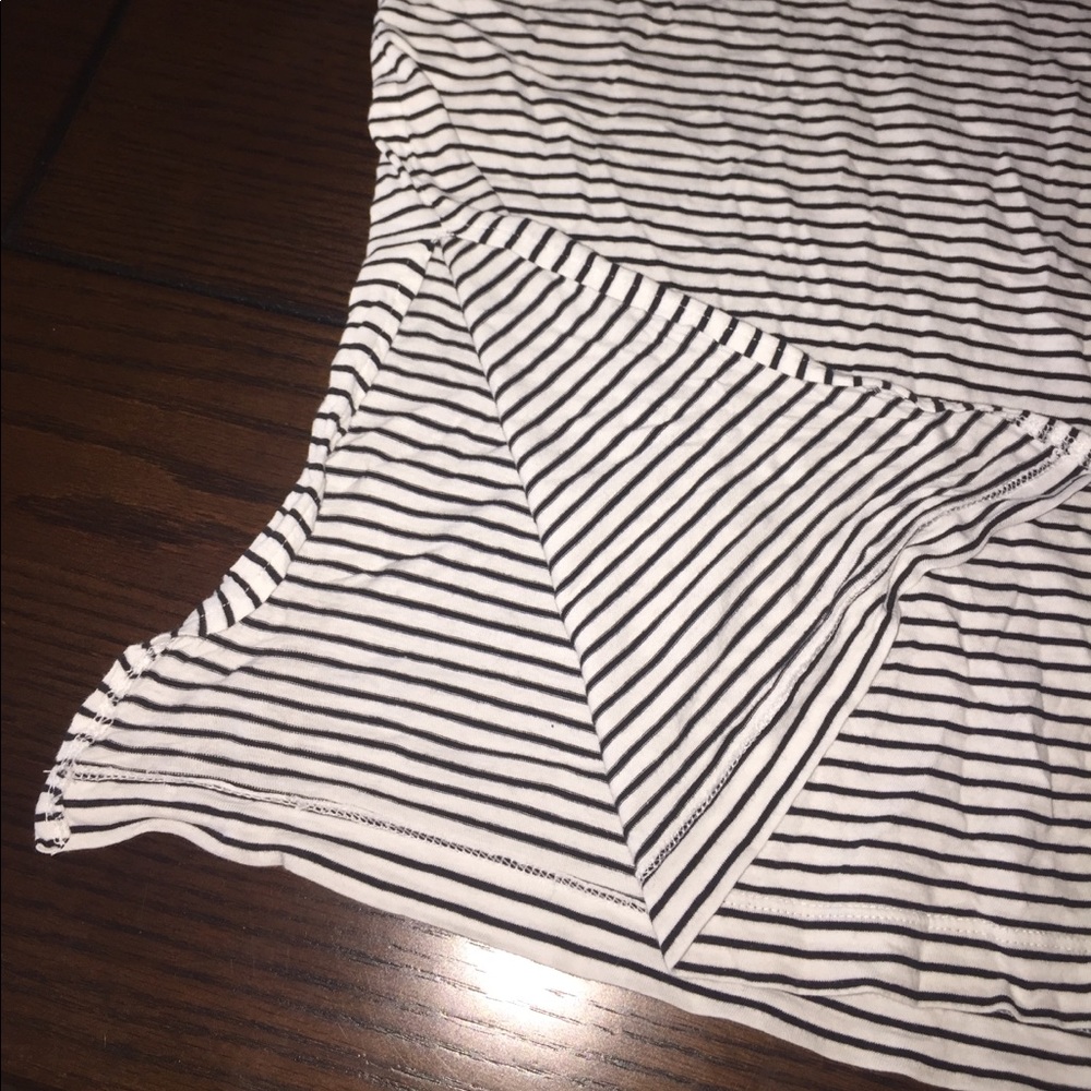 Striped Tee - Picture 4 of 5