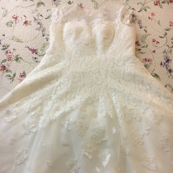 Audrey Hepburnesque wedding T length dress - Picture 3 of 7