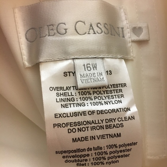 Audrey Hepburnesque wedding T length dress - Picture 7 of 7