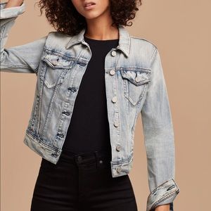 Aritzia Talula denim jacket size small