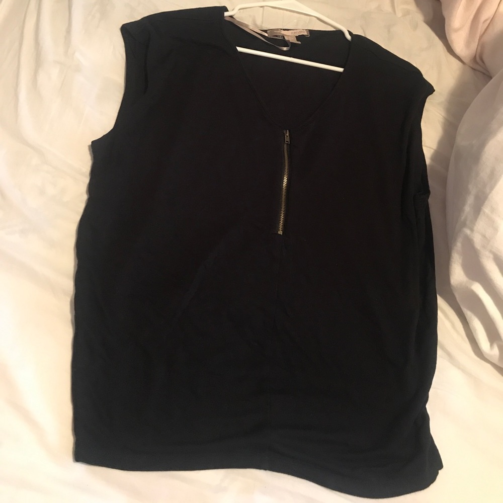 Oversized Tee with zipper