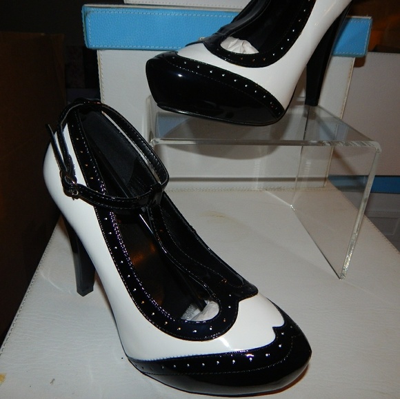 Pin-Up Stars Shoes - Women Pin Ups Patent Heels