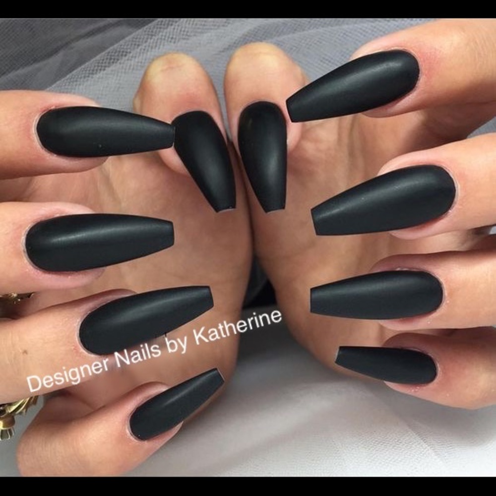 UV Gel Black as Night Matte Nails