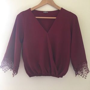 Maroon 3/4 sleeve blouse xs