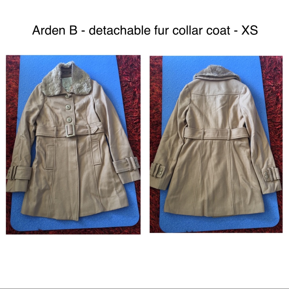 Arden B - Detachable Fur Collar Coat - size XS