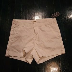 White Shorts | I LOVE H81