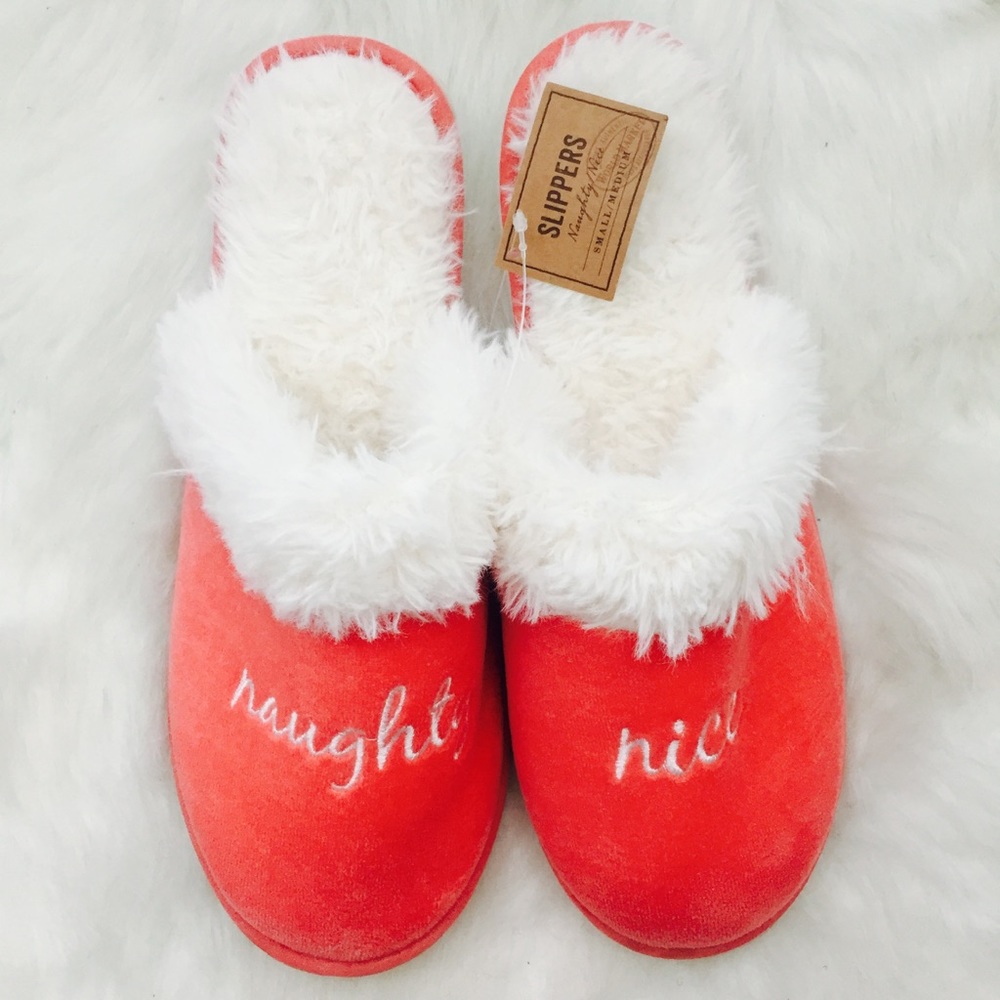 WORLD MARKET Naught Nice House Shoes Sz S/M
