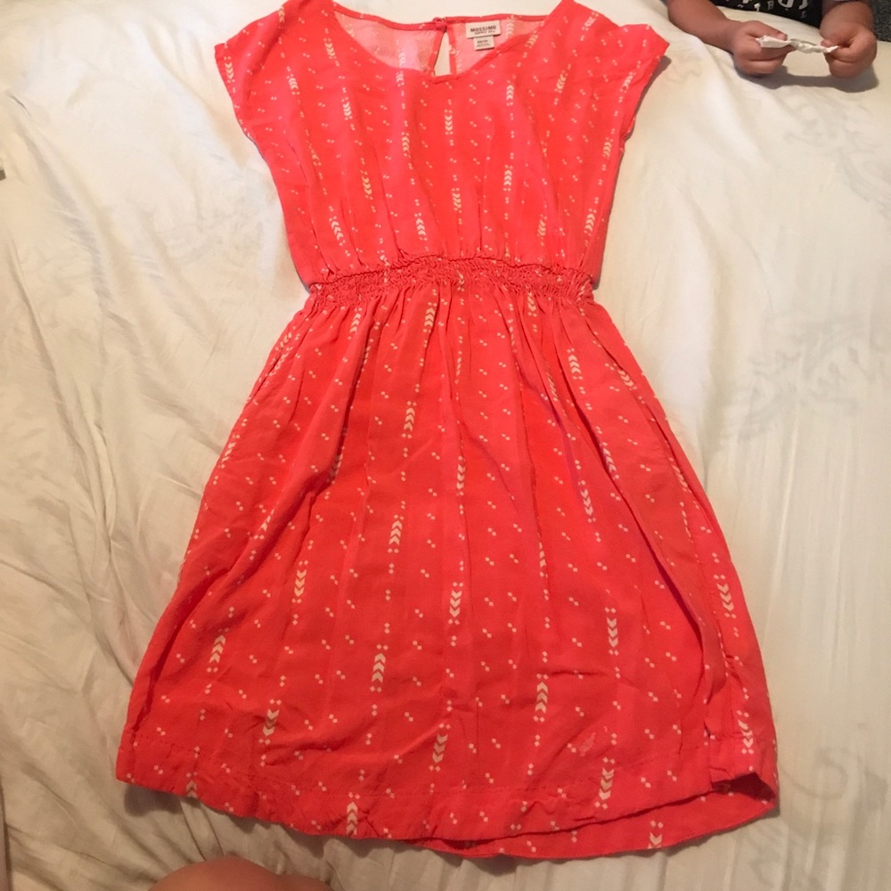 Cute little dress w/ pockets