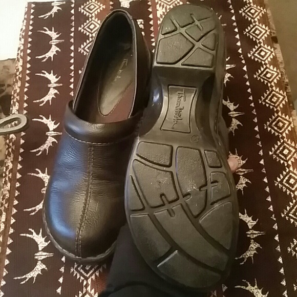 Shoes - Picture 2 of 2