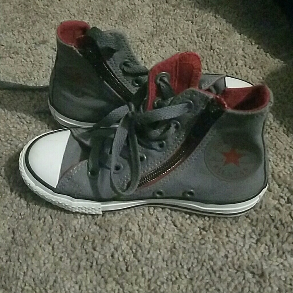 Boys converse size 11 shoes