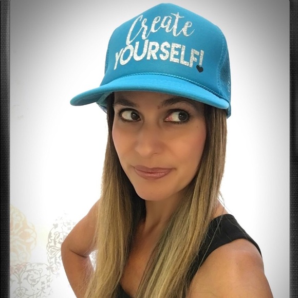 Meet your Posher, Shellie - Picture 2 of 3