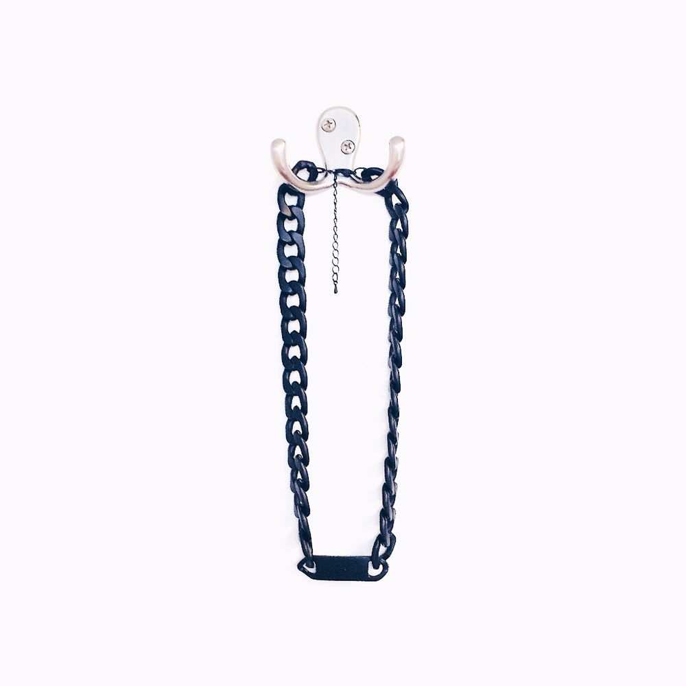 FREE W/PURCHASE: Chunky Black Nameplate Necklace