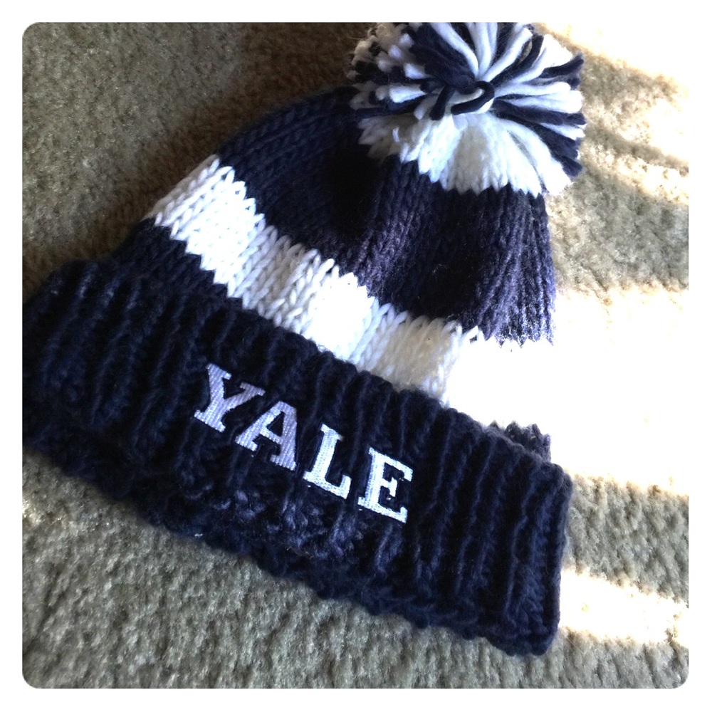 YALE Pom Pom Beanie