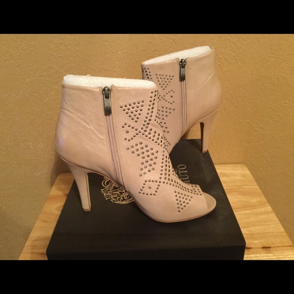Vince Camuto "Kanster" Bootie (NWT)