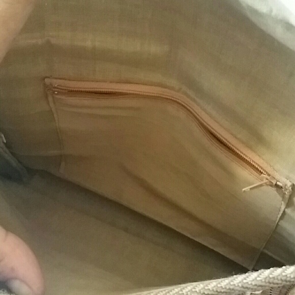 Straw Shoulder Bag - Picture 4 of 6