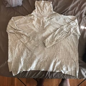 Wide flowing turtleneck