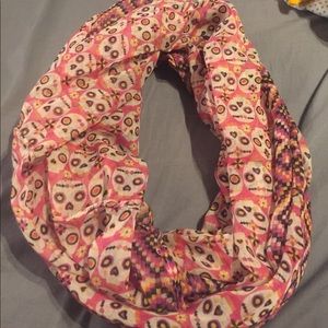 Infinity scarf with day of the dead skulls