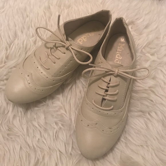 Mudd Shoes - Tan Oxford shoes
