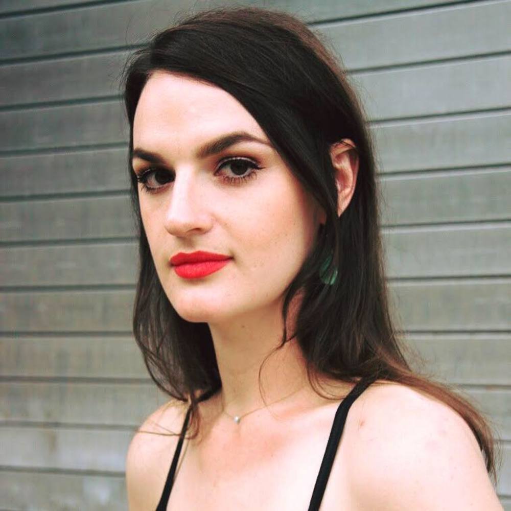 Meet your Posher, Caitlin