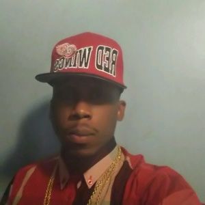 Meet your Posher, Troy