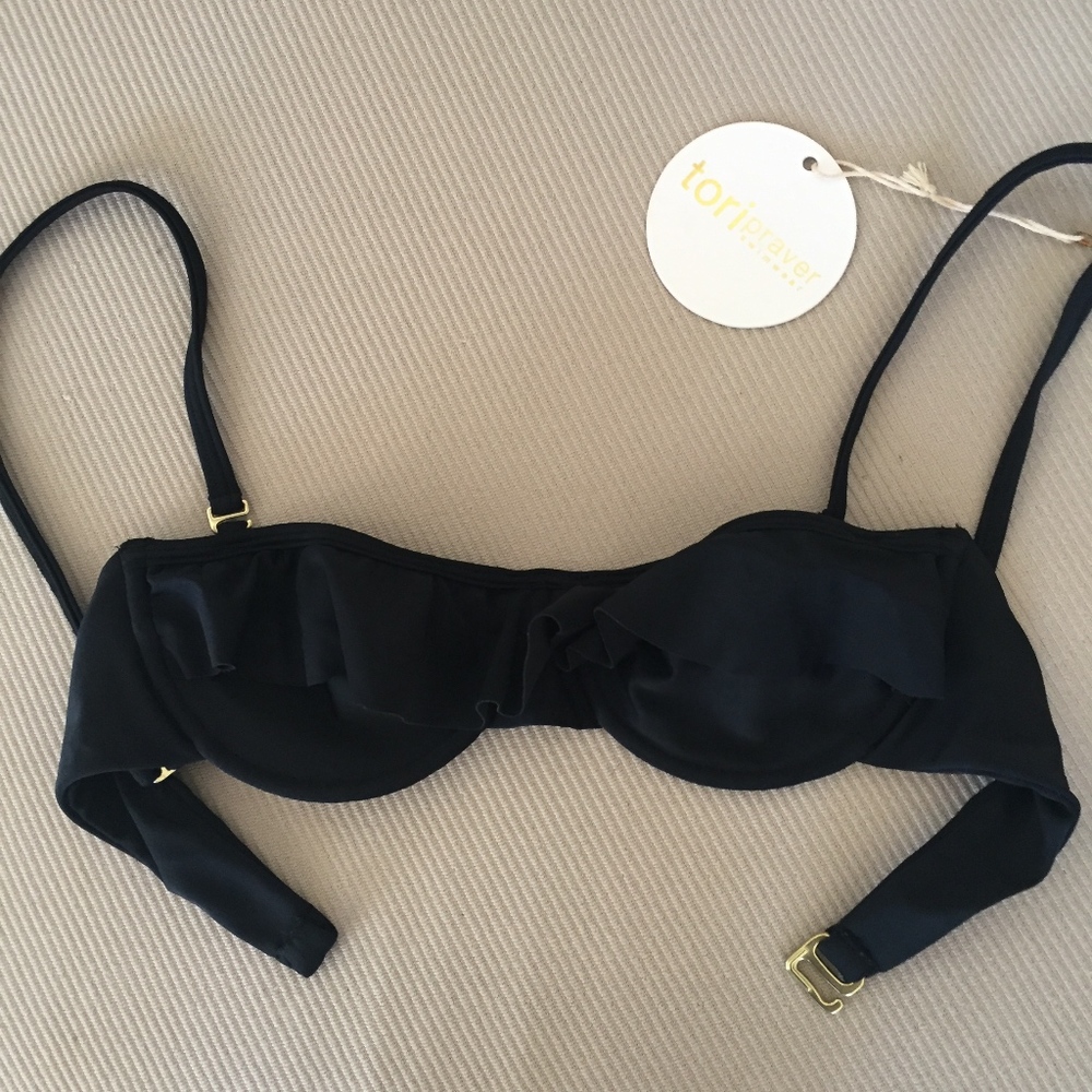 Tori Praver - Cabazon ruffle bikini top in black