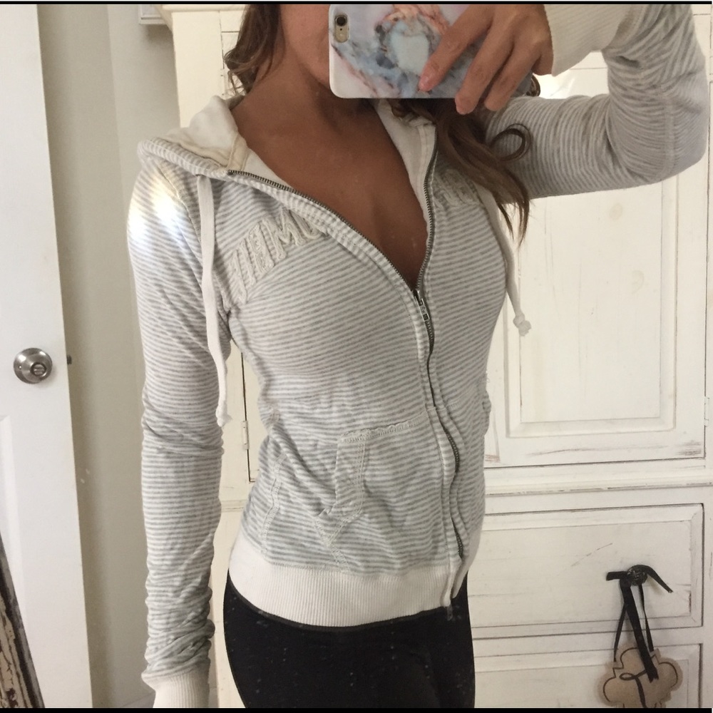 🚫SOLD🚫Super soft Abercrombie and fitch jacket
