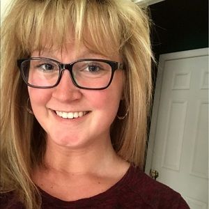 Meet your Posher, Abbey