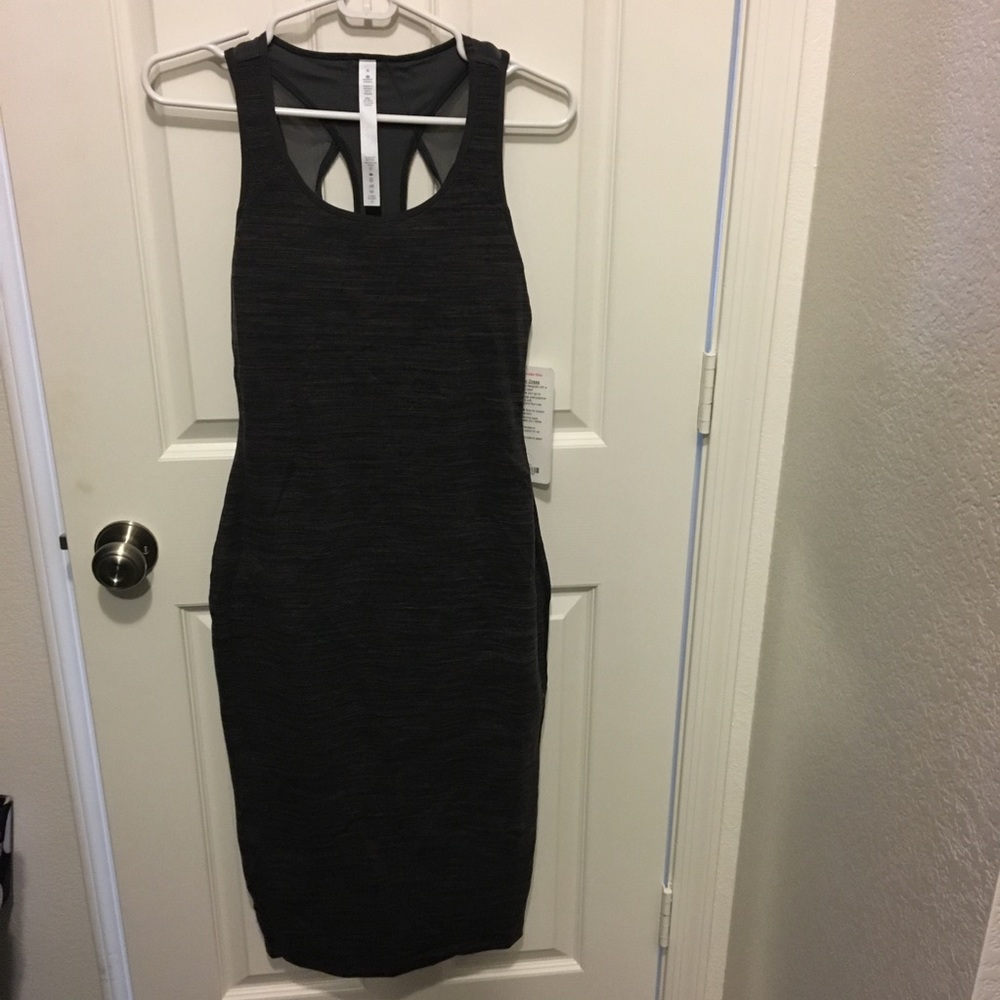 Lululemon globetrotter dress
