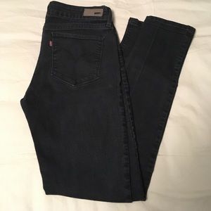 Levi’s Mid-rise Demi curve skinny jeans, size 29