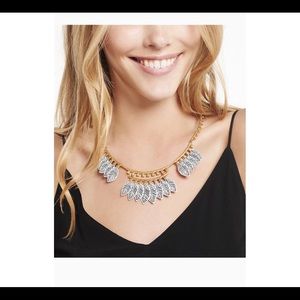 Stella and dot Asher necklace