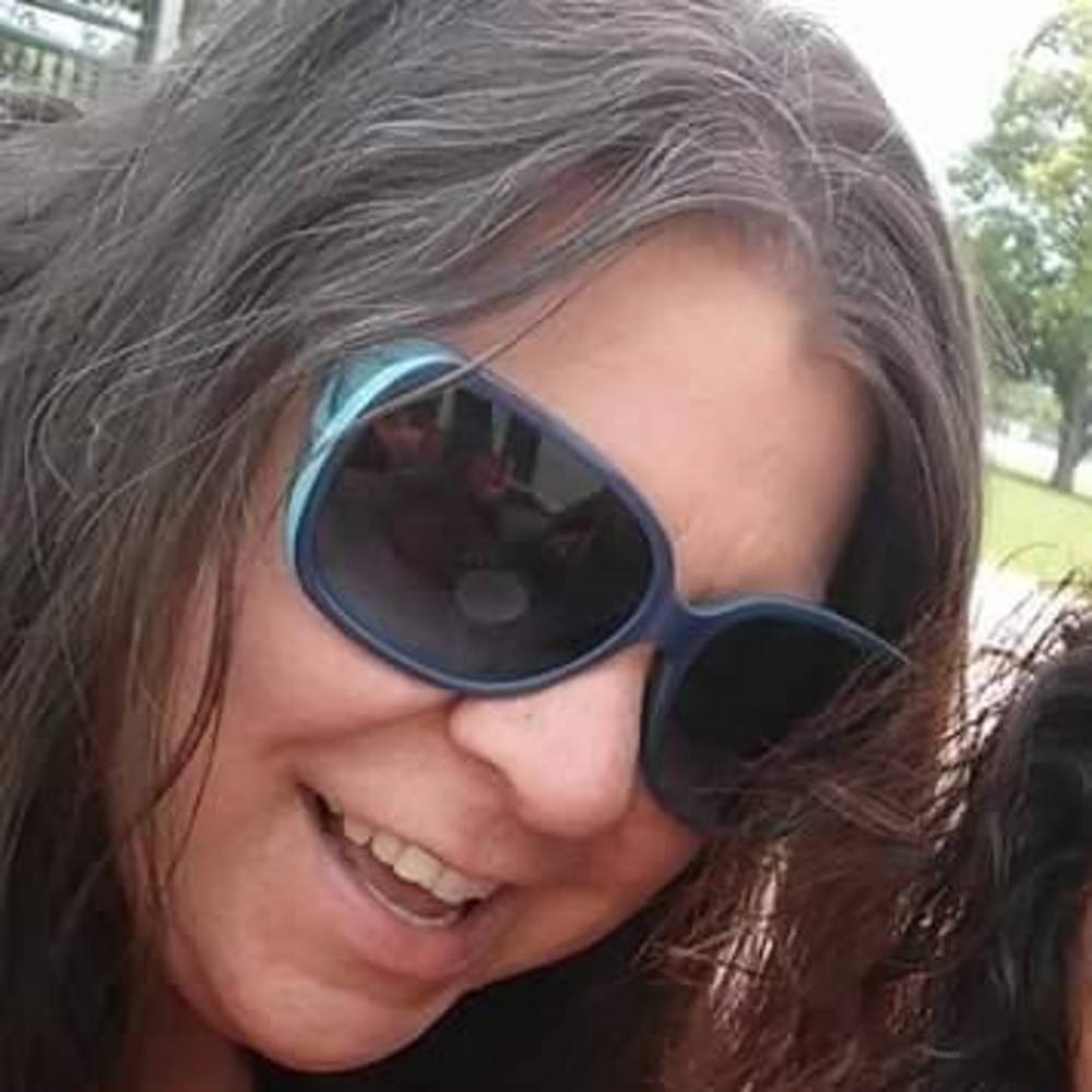 Meet your Posher, Clio