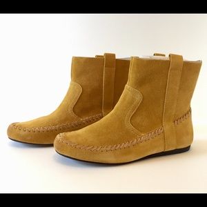 Women's Latigo suede boots size 7.5