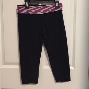 Ivivva purple zig-zag waistband crop leggings