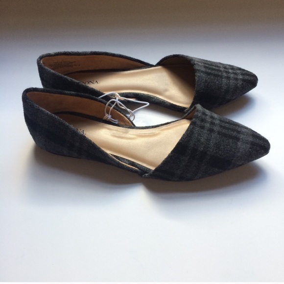 🌚Merona Pointy Toe Flannel Flats🌚 - Picture 5 of 8